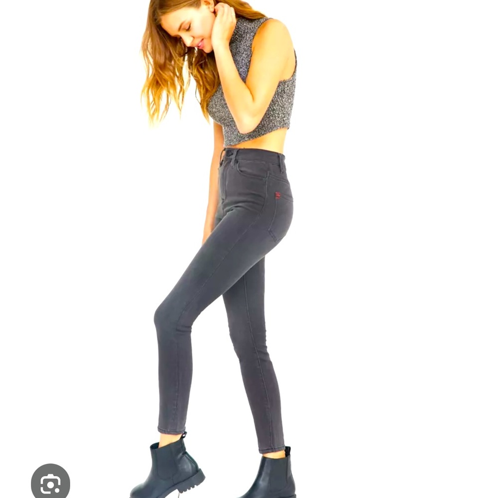 NWT BDG High-Waisted Skinny Straight Jean